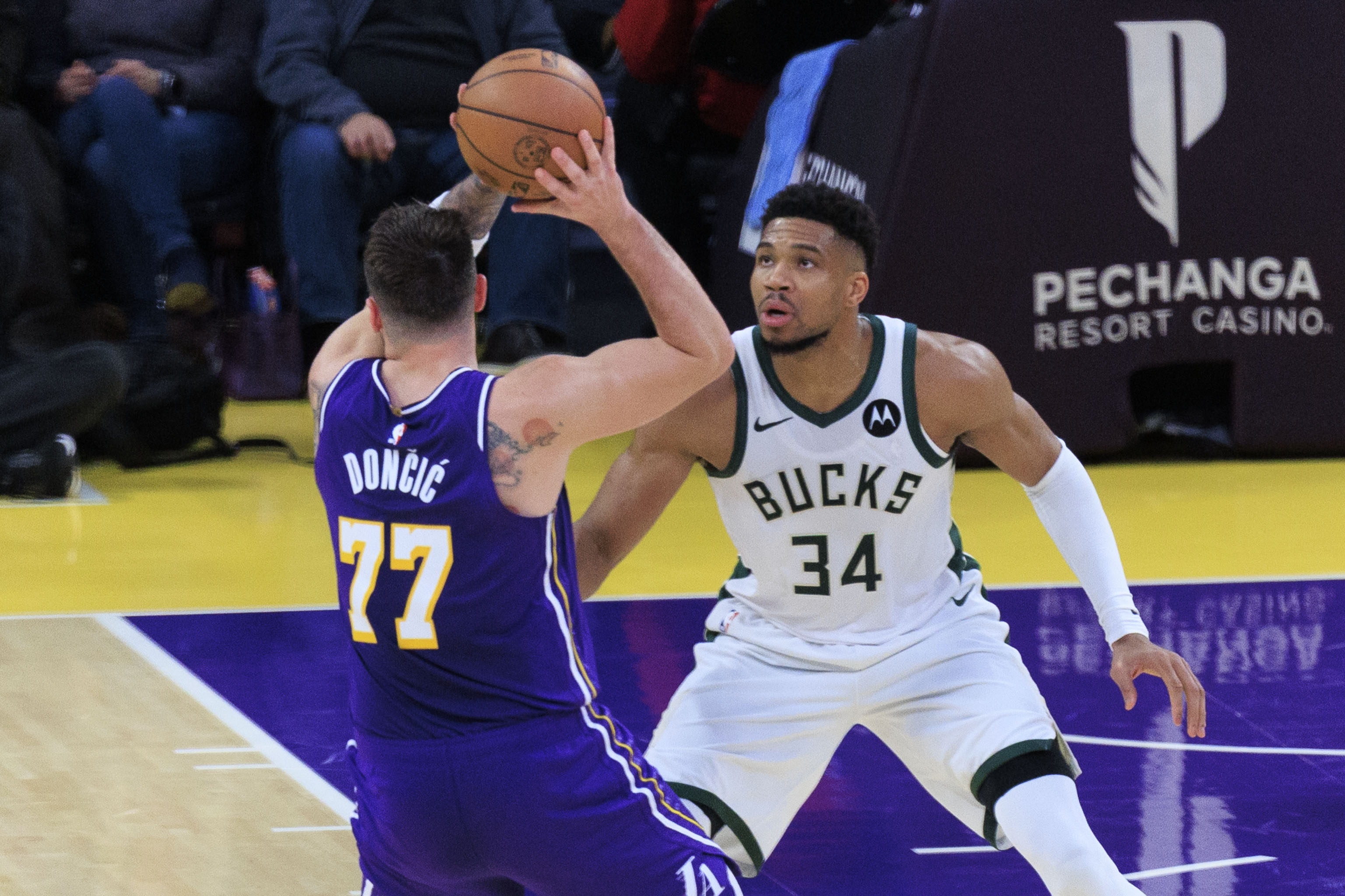 开云体育入口-2020年代总得分：东契奇12857分第1 字母哥2 约基奇3 德罗赞6