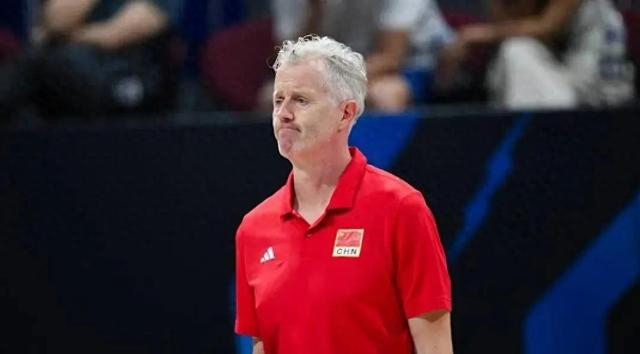 kaiyun-男排首批集训掀“青春风暴”！谁能留到最后？排超最佳仅2人入选|中国男排|王滨|温子华|余翔|胡翰林_新浪体育_新浪新闻